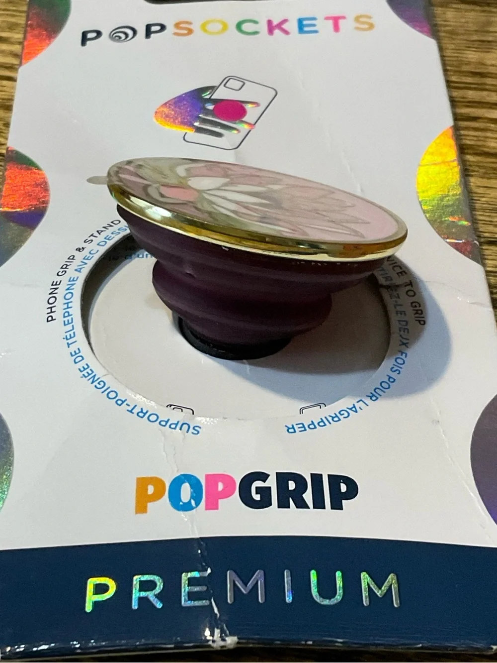 NWT Popsockets Phone Accessory, gold detailed lily pad, plum colored base.